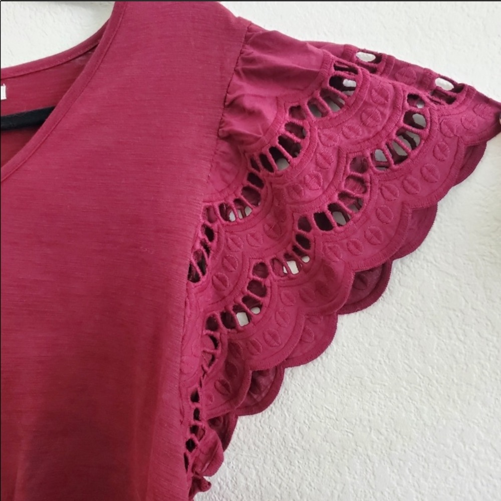Beautiful wing sleeved shirt -brand new - Picture 2 of 5